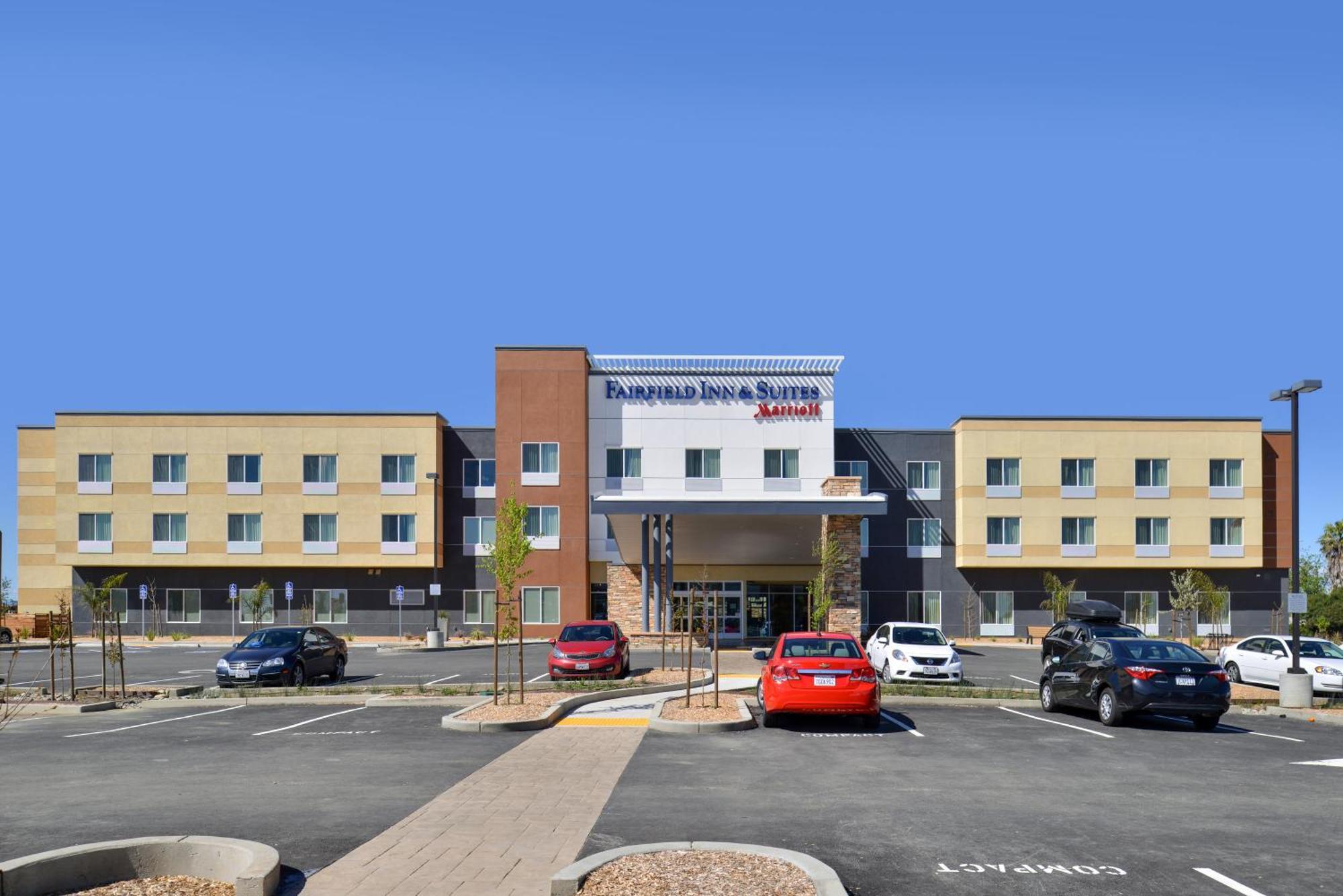 Fairfield Inn & Suites By Marriott Sacramento Airport Woodland Eksteriør billede