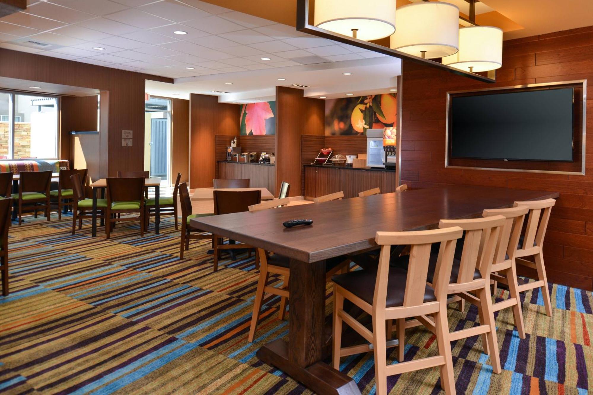 Fairfield Inn & Suites By Marriott Sacramento Airport Woodland Eksteriør billede