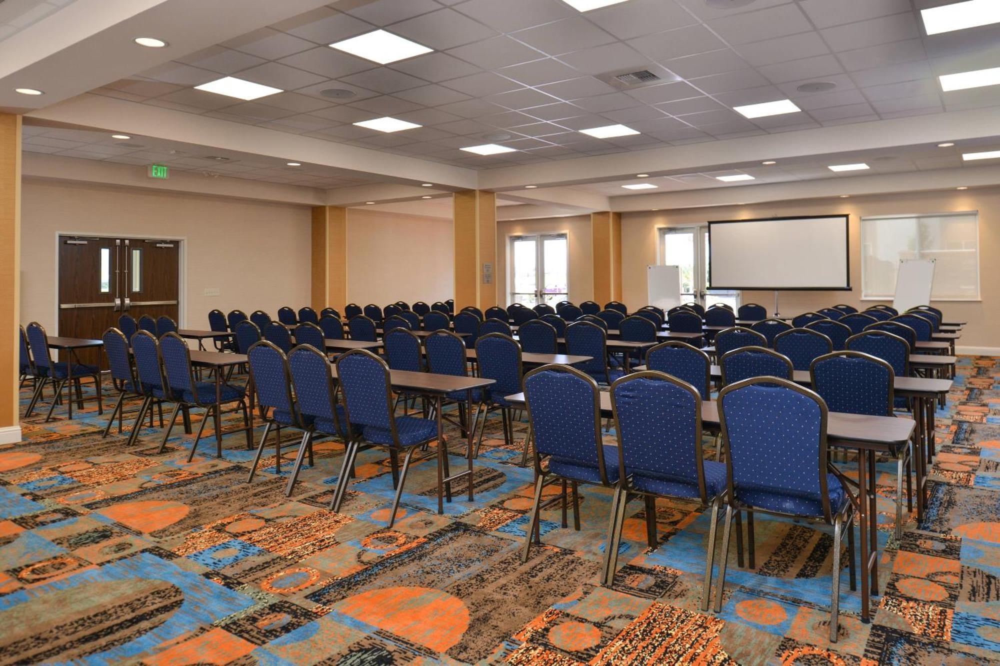Fairfield Inn & Suites By Marriott Sacramento Airport Woodland Eksteriør billede